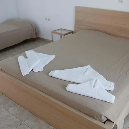 Milios Мини-отель 3*