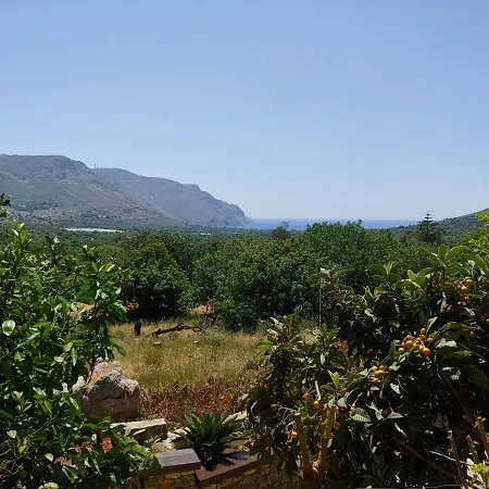 Milios אורחן 3*